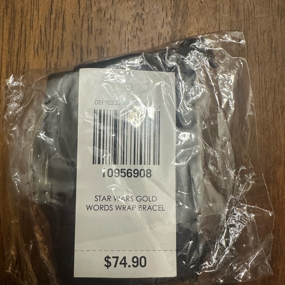 Star Wars A new hope crawl leather wrap Bracelet NWT - Picture 3 of 7